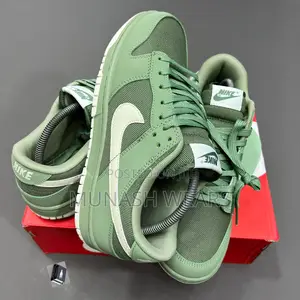 Nike Sneakers