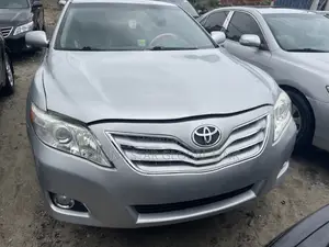 Toyota Camry 2011 Silver