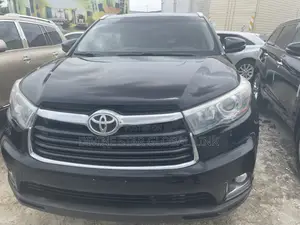 Toyota Highlander Limited 4dr SUV AWD (3.5L 6cyl 6A) 2015 Black