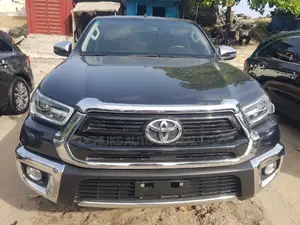 Toyota Hilux 2021 Black