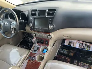 Toyota Highlander 2012 White