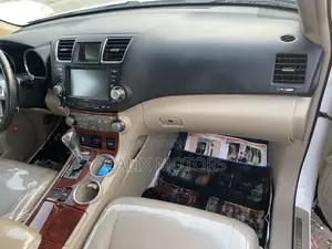 Toyota Highlander 2012 White