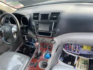 Toyota Highlander 2013 Red