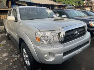 Toyota Tacoma 2008 Silver
