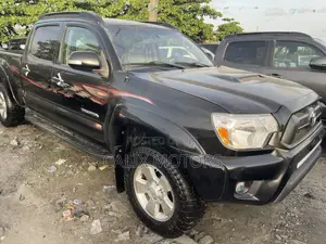 Toyota Tacoma 2015 Black