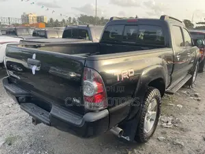 Toyota Tacoma 2015 Black