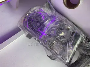 Toyota Tundra 2010 Headlight Available as Seen