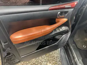 Lexus LX 570 2011 Black