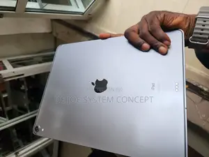Apple iPad Pro 12.9 (2018) 64 GB Gray