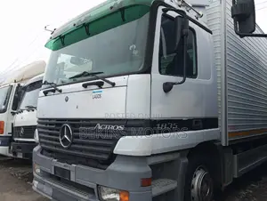Foreign Used Mercedes-Benz 1835