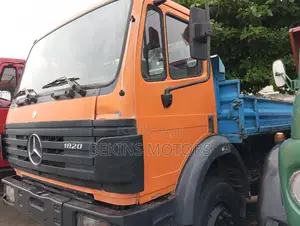 Foreign Used Mercedes- Tipper 1820