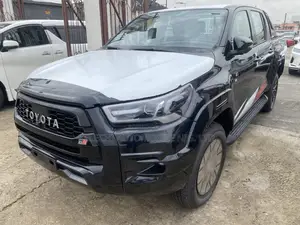 New Toyota Hilux 2023 Black
