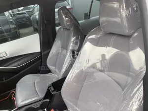 Toyota Corolla SE 2021 White
