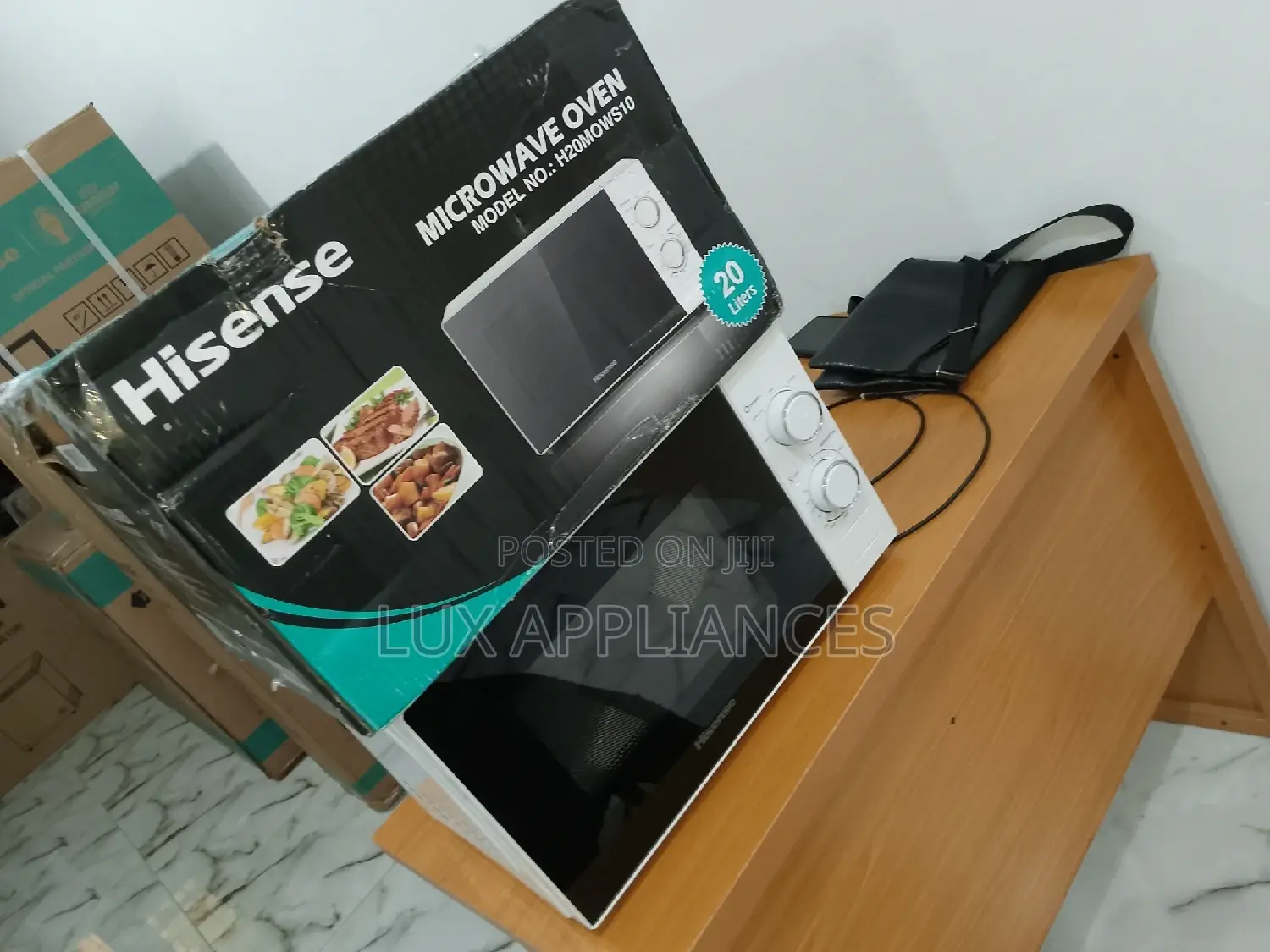 Brand New Hisense 20liters Microwave