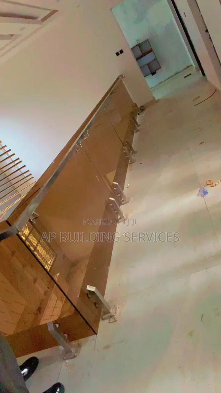Frameless Handrailings