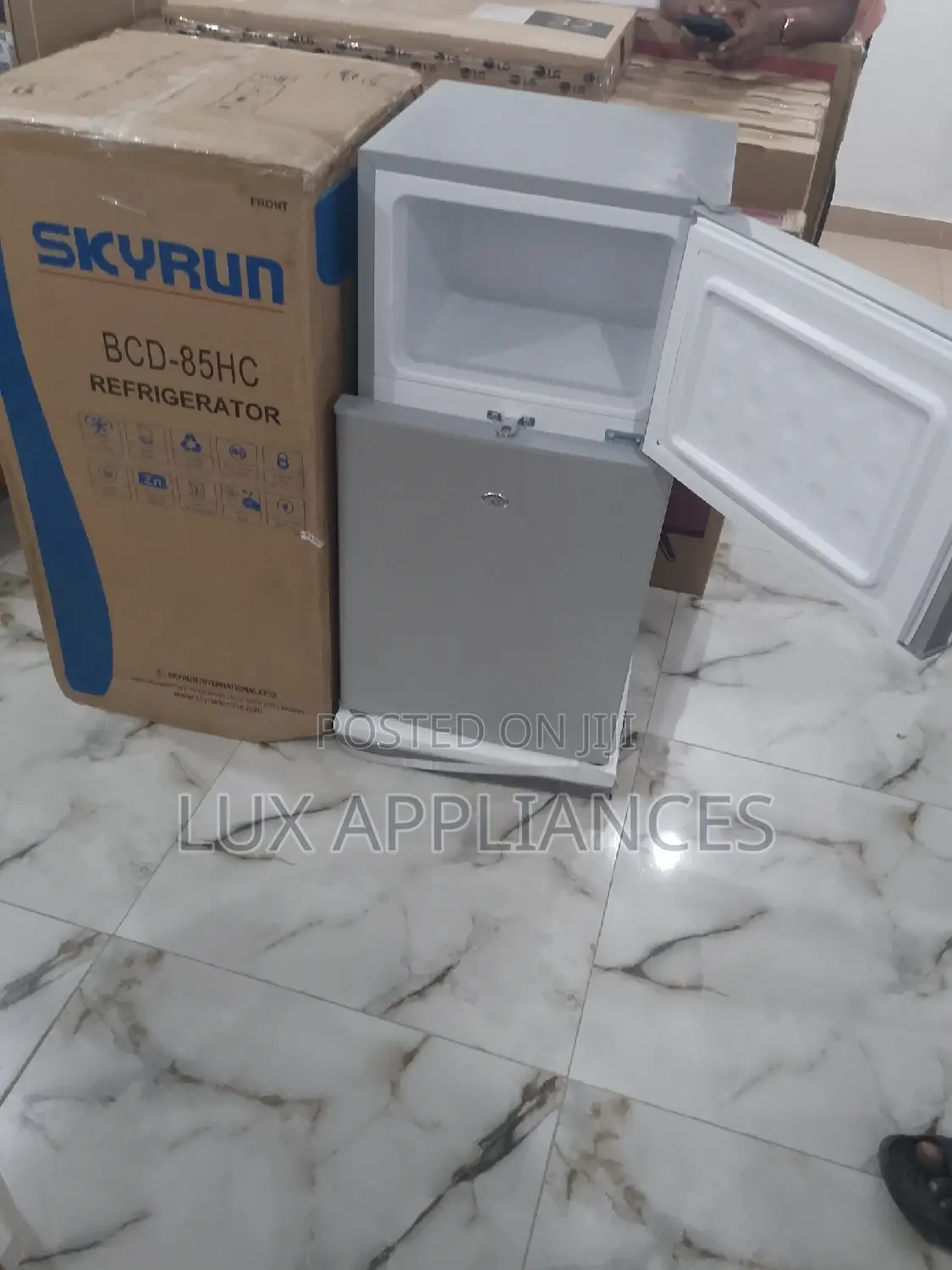 Skyrun BCD-85 85L Top Mount Refrigerator