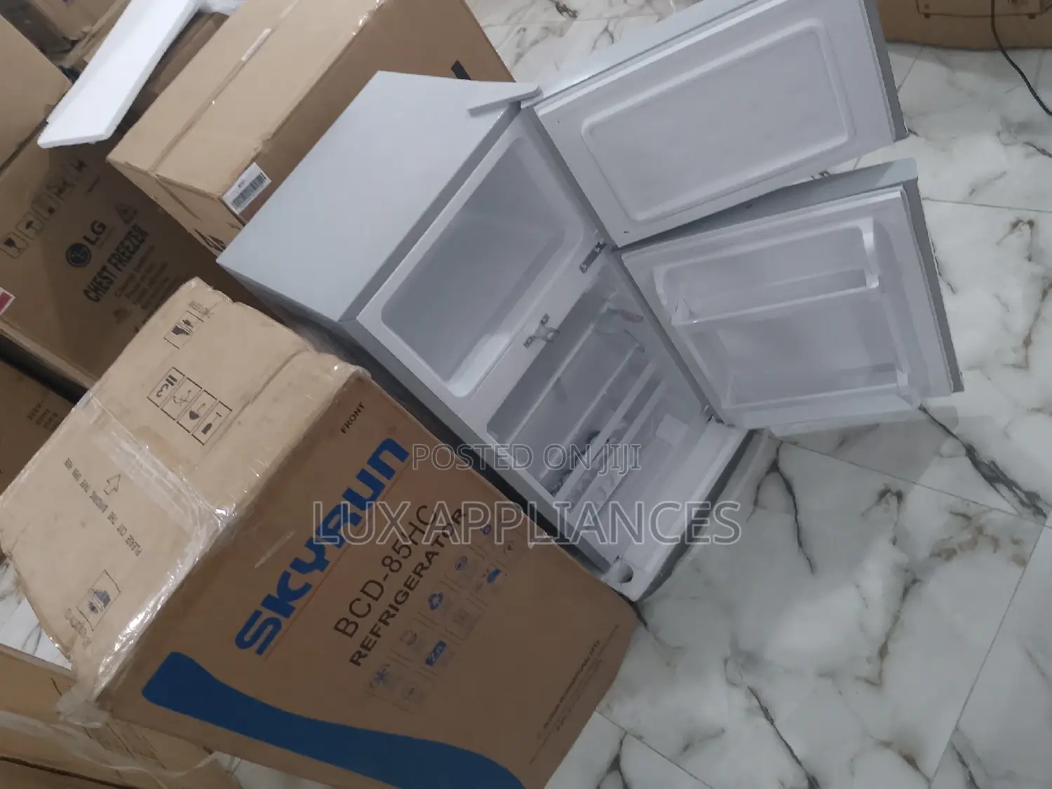 Key Lock 85liters Refrigerator Skyrun