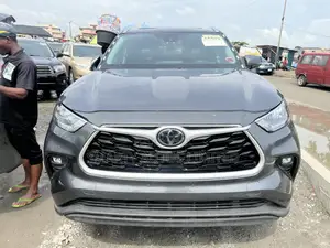 Toyota Highlander XLE AWD 2020 Gray