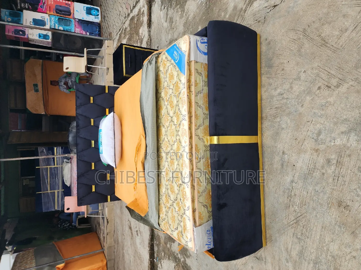 Quality 4.5by6 Upholstery Padded Bed Frame With One Bed Side