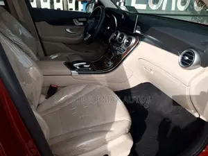 Mercedes-Benz GLC-Class 2016 Red