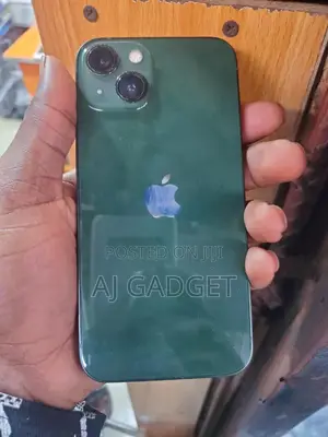 Apple iPhone 13 128 GB Green