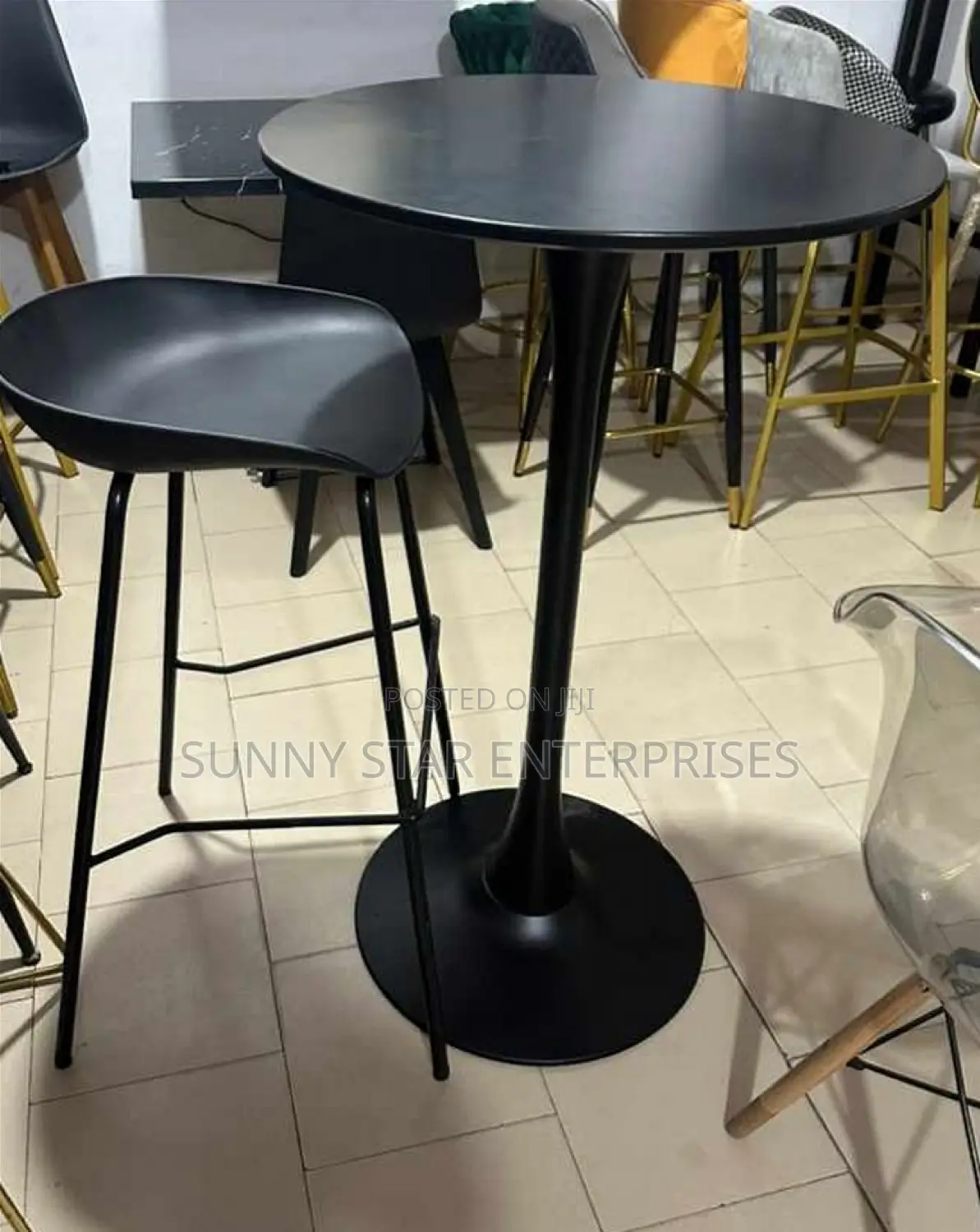 High Quality Bar/Hotel Stool With Table