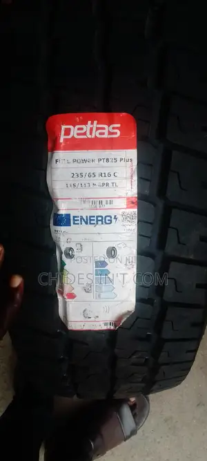 235/65/16c Petlas Tire