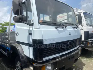 Mercedes Benz 814 Truck 4cylinder