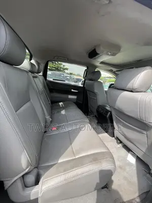 Toyota Tundra Double Cab 4x4 Limited 2011 Red