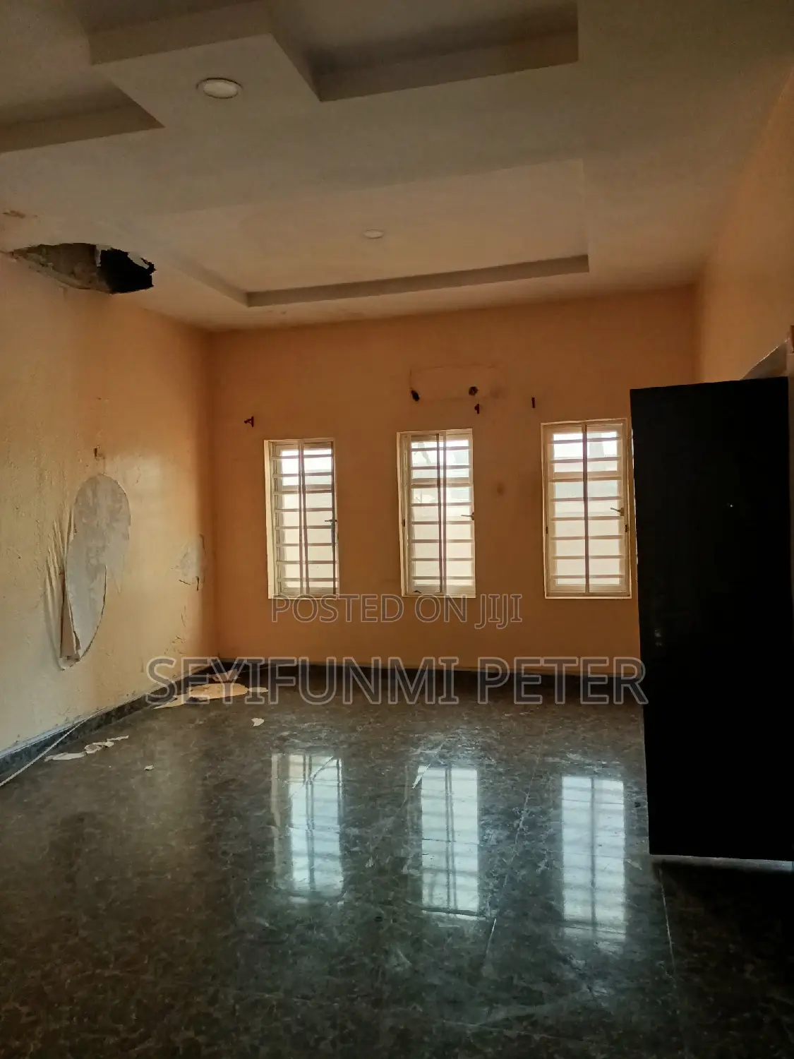 Furnished 3bdrm Townhouse/Terrace in Deji Omoowo Close, Omole Phase 2