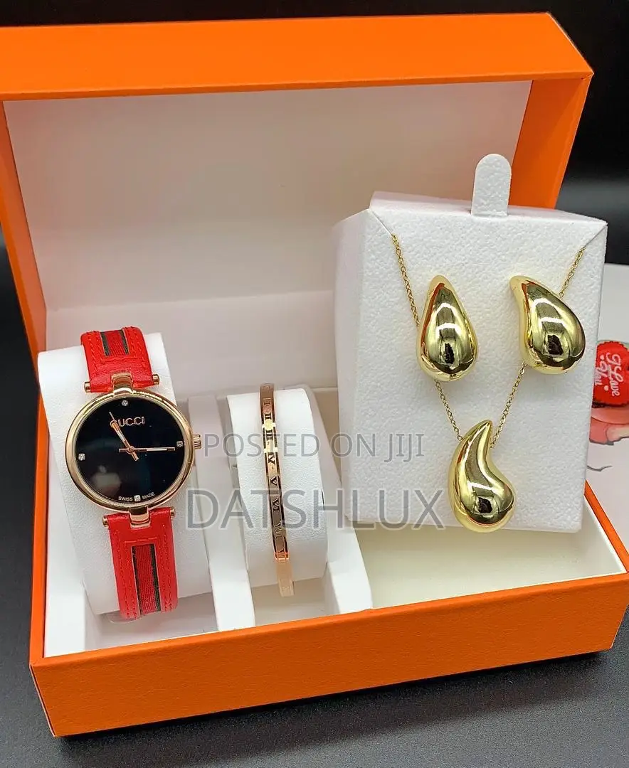 Gucci Leather Strap Wristwatch With Necklace and Earring
