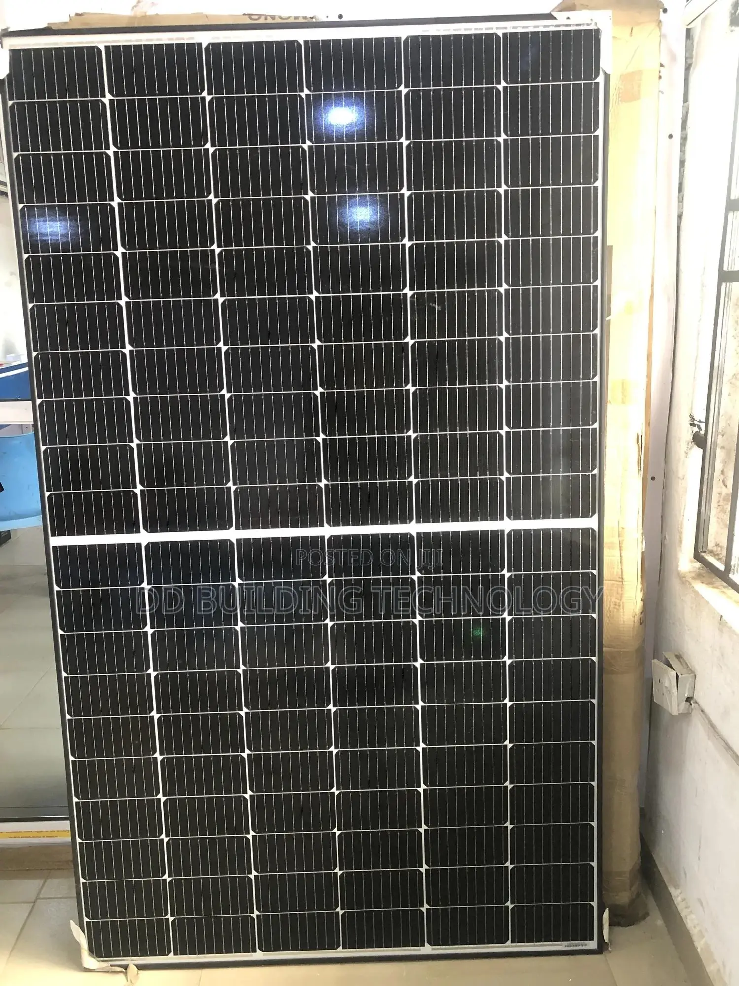 410W Solar Panel Flames