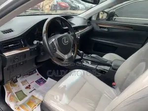 Lexus ES 2013 Silver