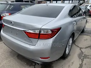 Lexus ES 2013 Silver