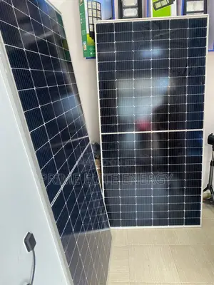 650w Mono-crystalline World Class Solar Panels
