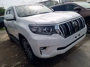 Toyota Land Cruiser Prado 2022 White