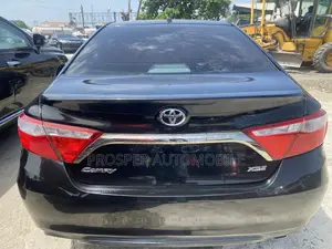 Photo - Toyota Camry 2015 Black