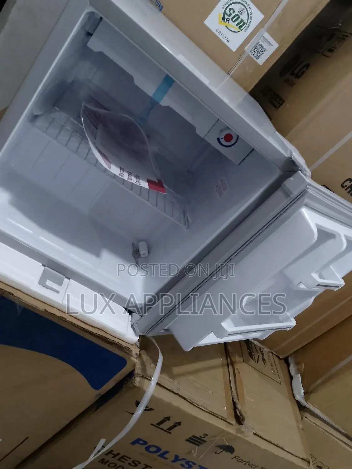 AEON Bedside Refrigerator – ARS50G