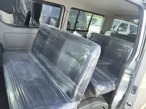 Toyota HiAce 2013 Silver