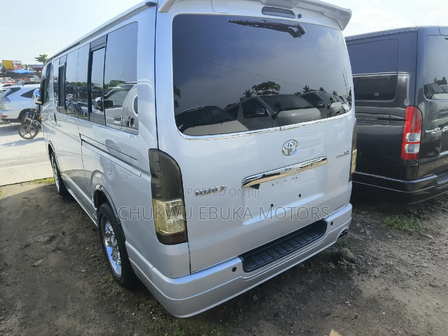 Toyota HiAce 2013 Silver