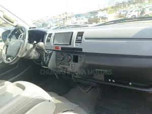 Toyota HiAce 2013 Grey