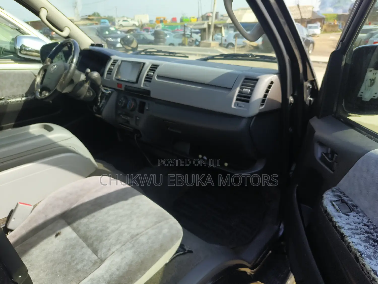 Toyota HiAce 2013 Grey