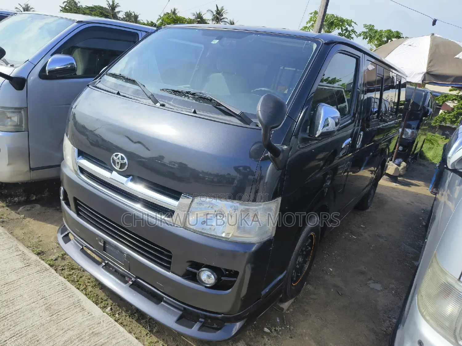 Toyota HiAce 2013 Grey