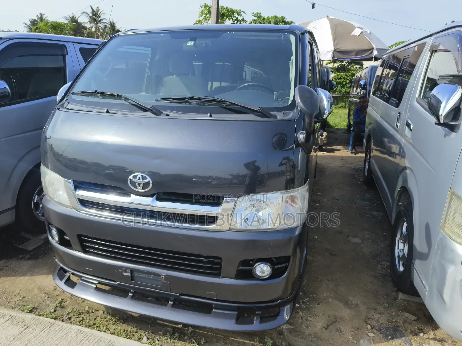 Toyota HiAce 2013 Grey