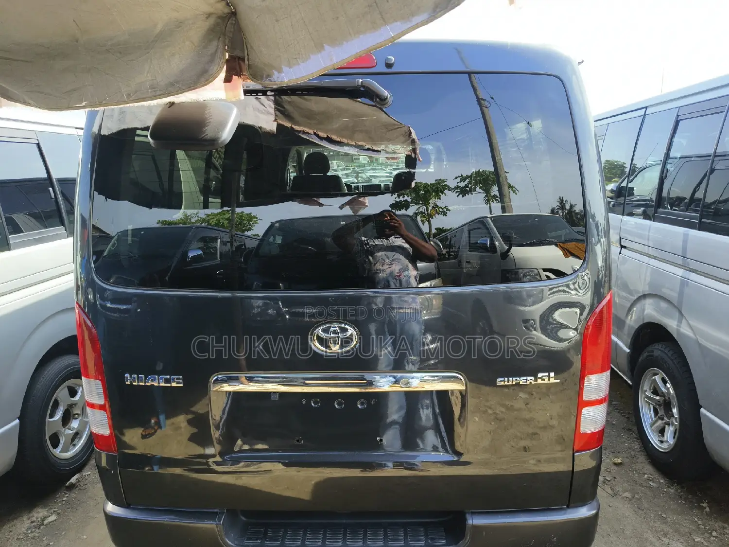 Toyota HiAce 2013 Grey