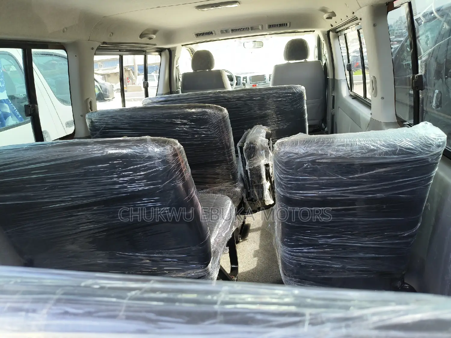 Toyota HiAce 2013 Silver