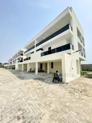 4bdrm Duplex in Lekki Lagos for sale