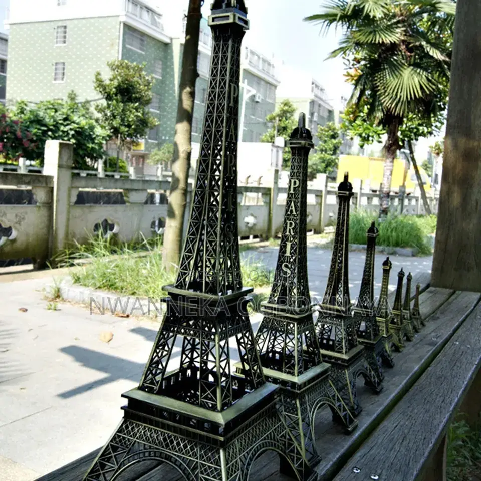 Paris Effiel Tower Figures Statues