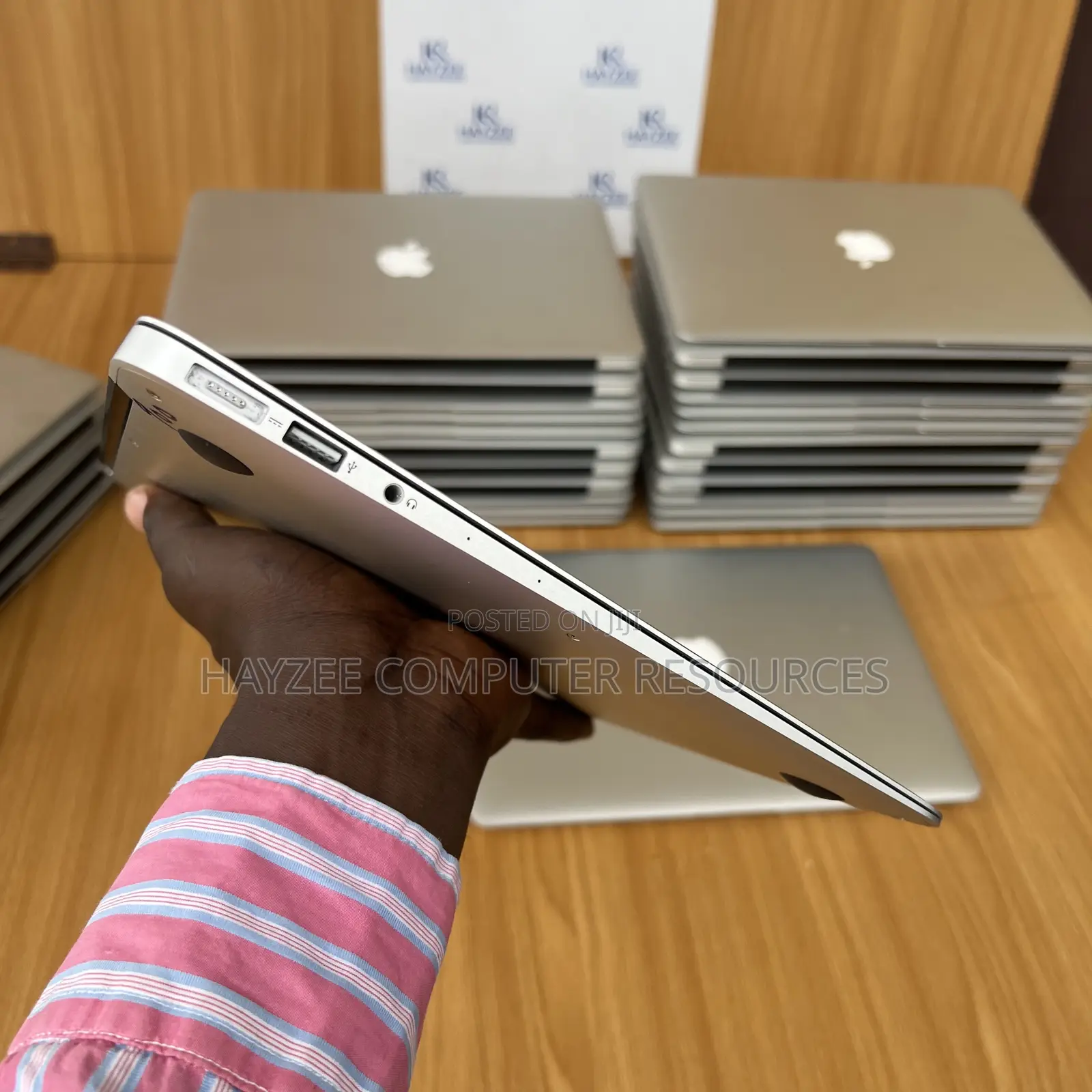 Laptop Apple MacBook Air 2017 8GB Intel Core I5 SSD 256GB