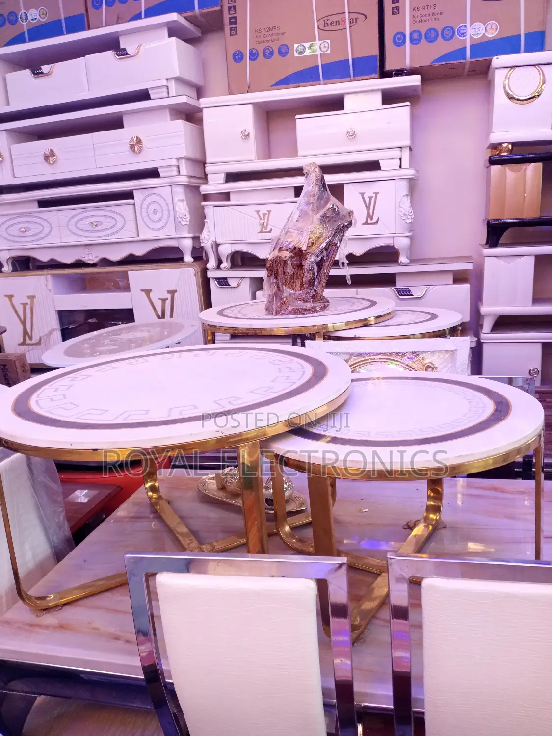 World Class Royal Imported Center Table